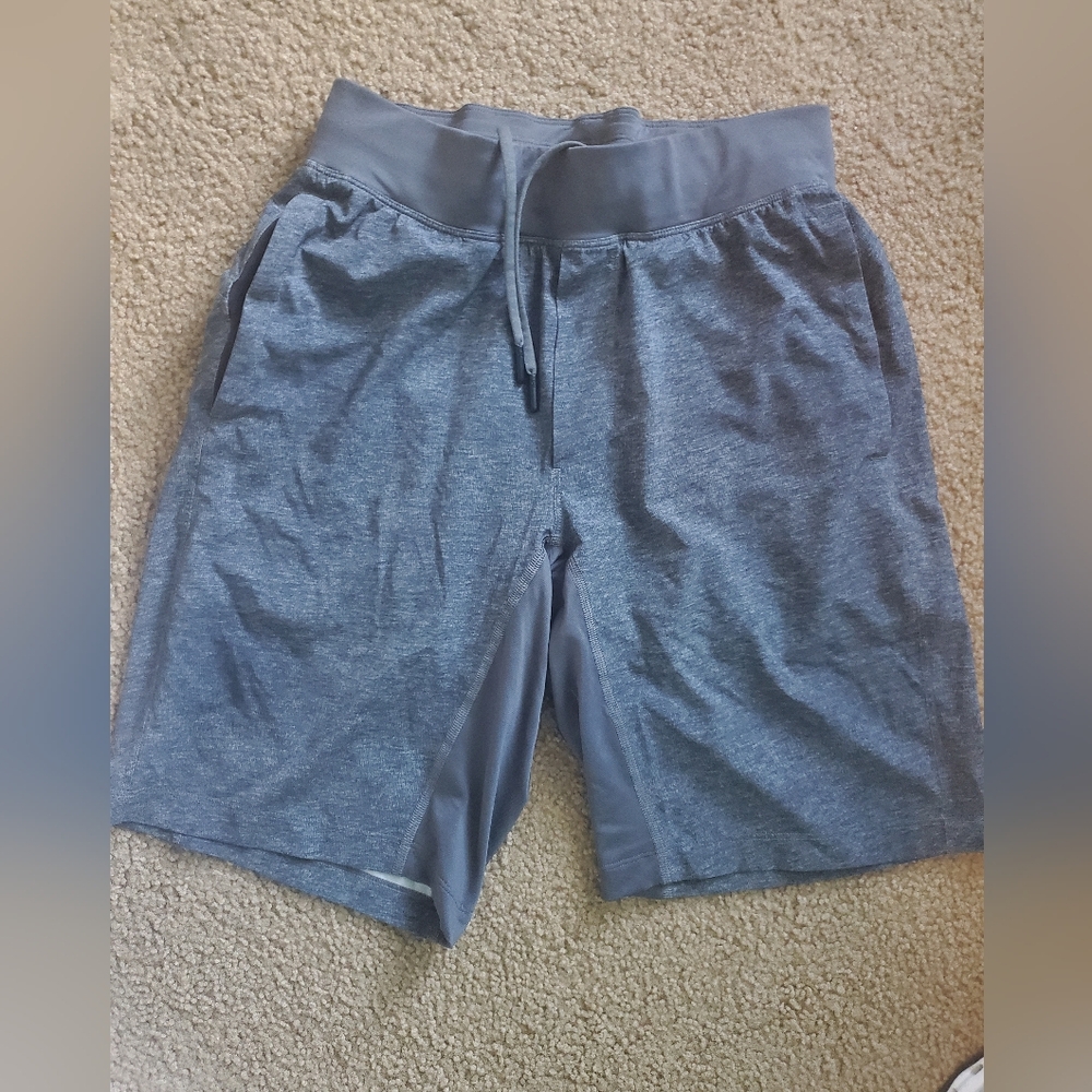 Men's Gray Lululemon Shorts Size Small